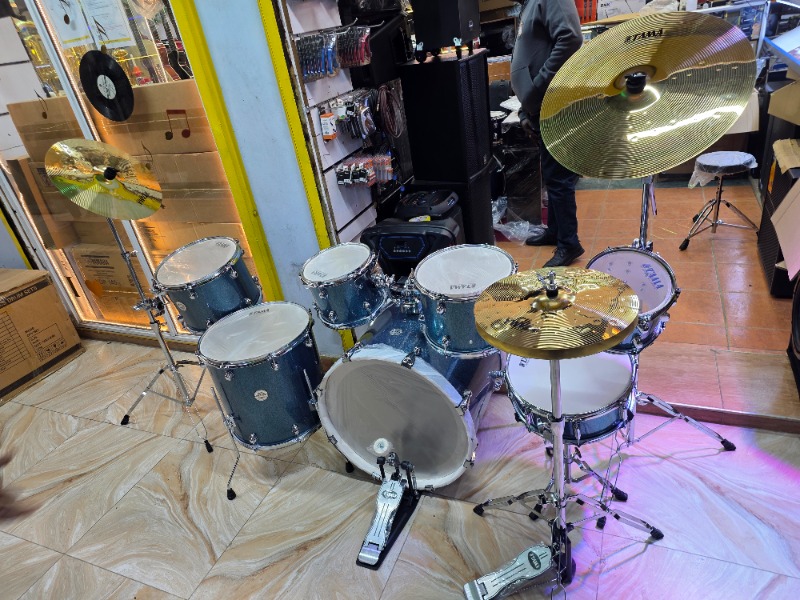 Tama Instructor Rock & Rollera Expression 7-Piece Drum Set